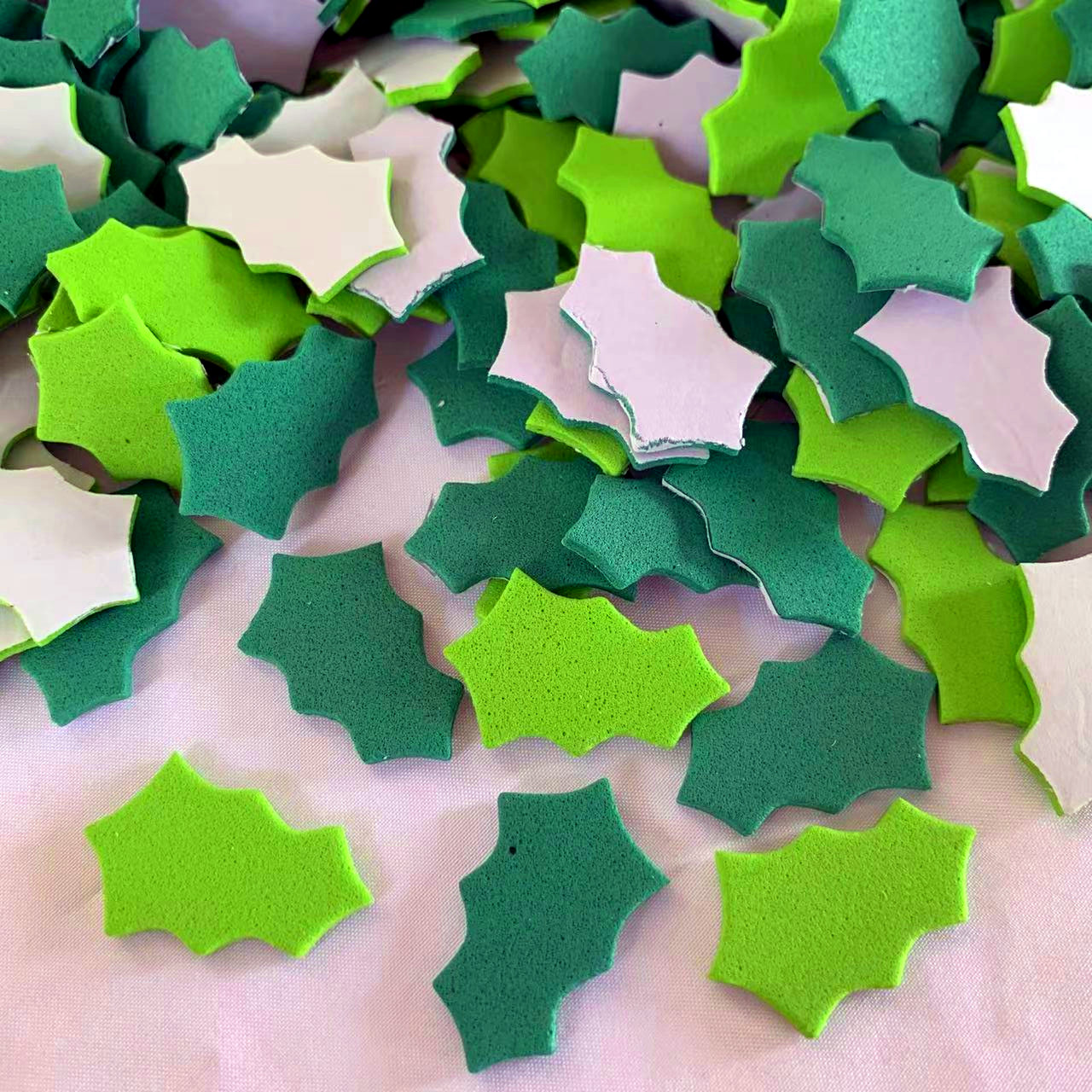 100PCS Weihnachtskranz Blätter – Art Craft Winter Bewertung und Preis